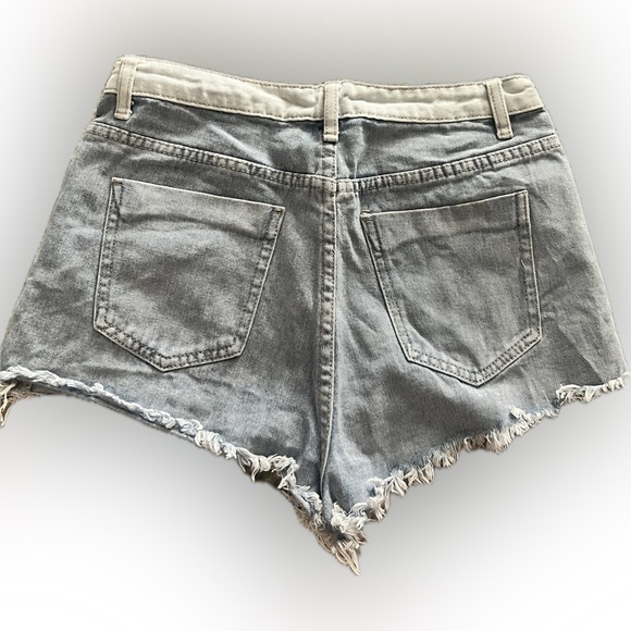 two tone denim shorts - Picture 2 of 2